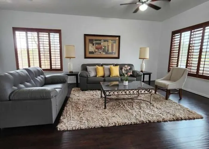 Cozy Latitude With Pool * Goodyear