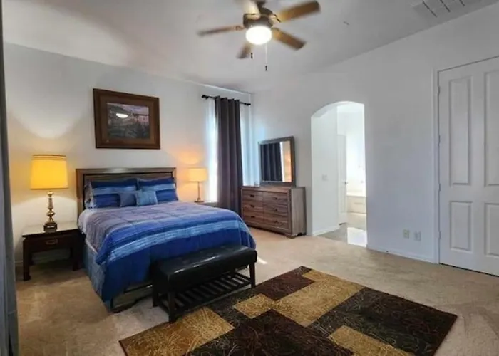 Cozy Latitude With Pool Holiday home *
